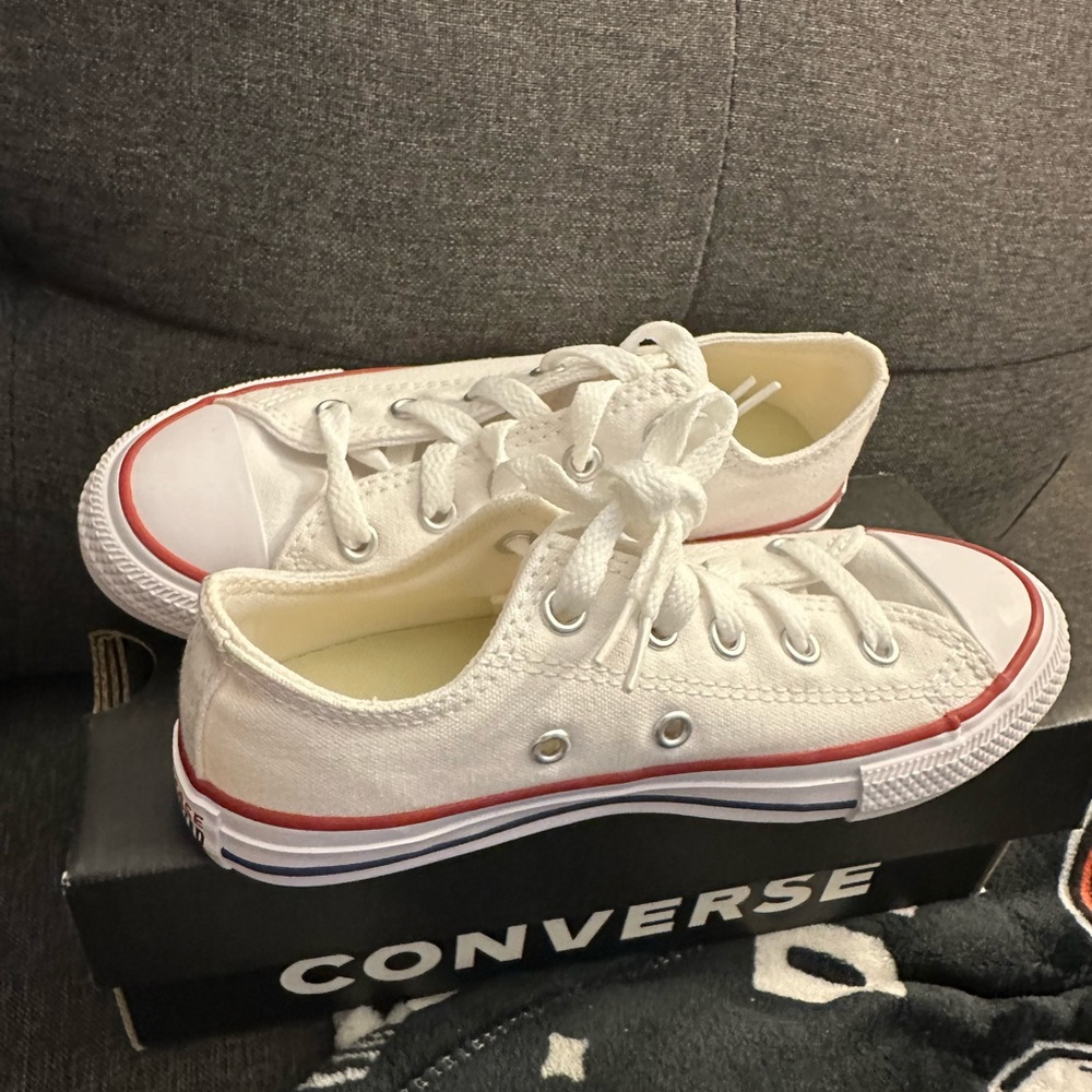 Brand New Girls Converse. SZ 12.5
